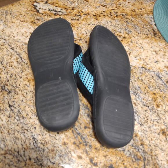 Brookstone Black Flip Flops Size M Women's Comfort Sandals - Picture 8 of 11